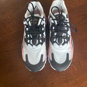 New Nike Air 70 React Size 6